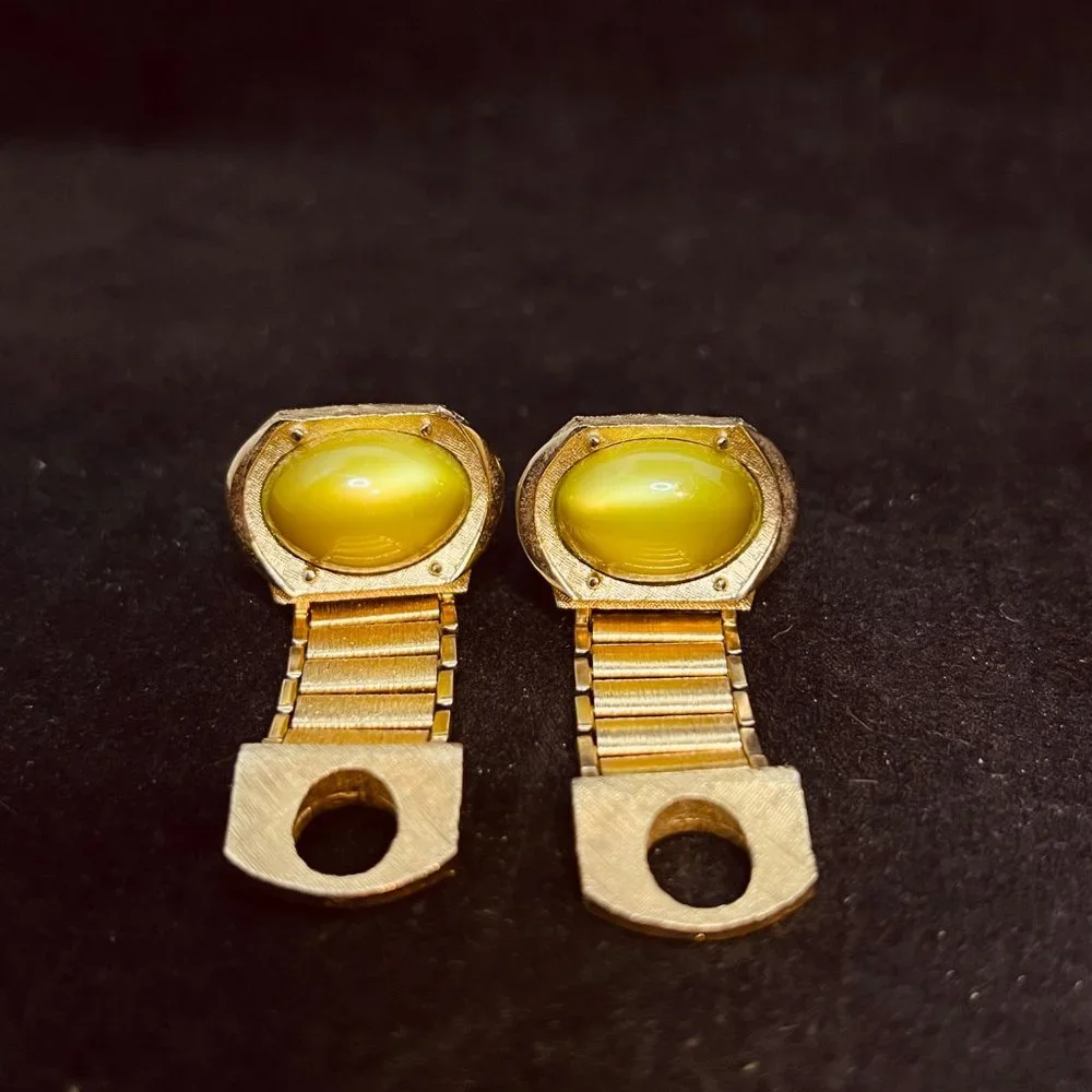Vintage Swank Gold Tone With Green Oval Cabochons Wrap Around Cufflinks (3829)